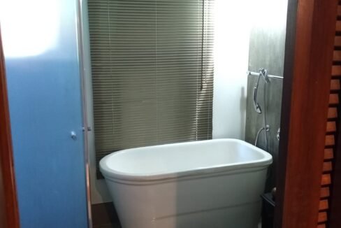 b0bd9275-97b6-43b1-9c66-84fed0d4f65a