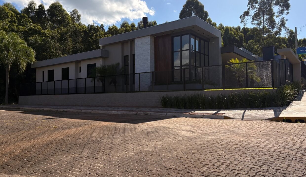 221c41a0-c927-4448-9750-5c26b1c3671d