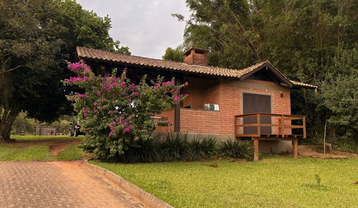 cdcced87-a619-4ea9-8a7c-080e2d8ac22d