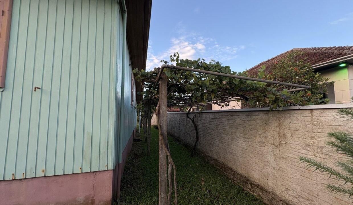 5ca53af7-381d-4c8f-b0f4-e22305373c17