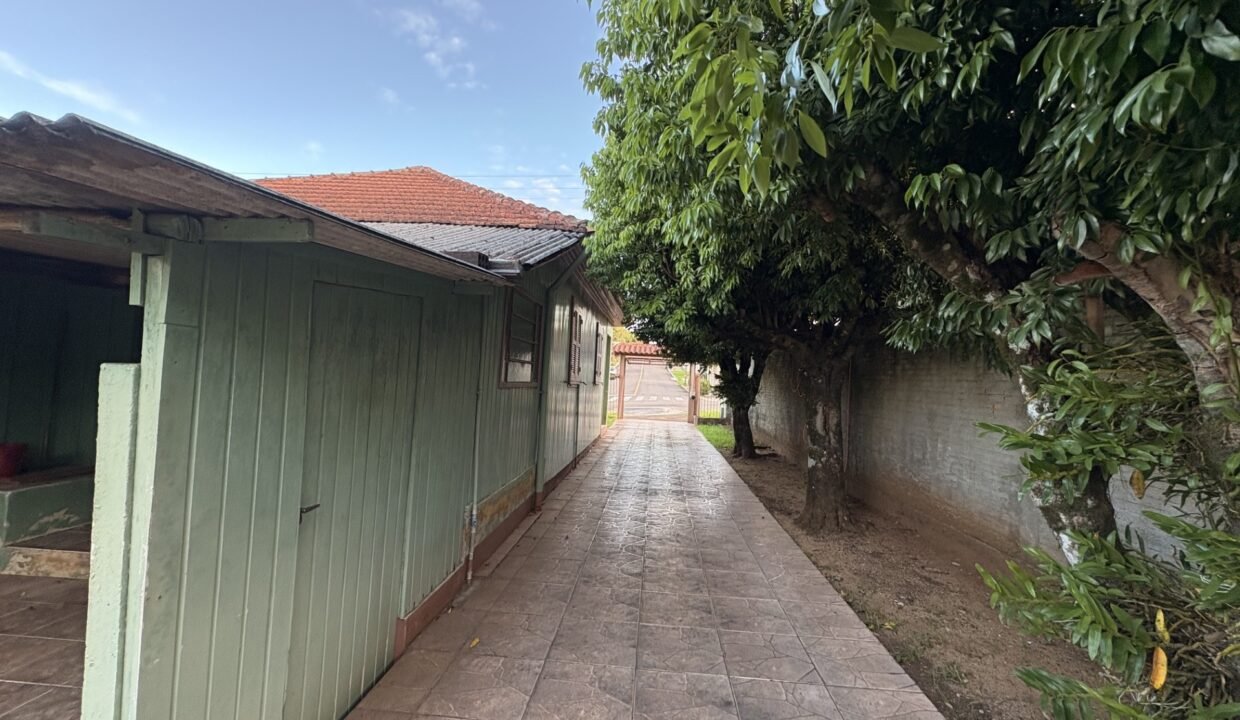 8a55a651-da72-4cee-a03b-c5a346d3c7d1