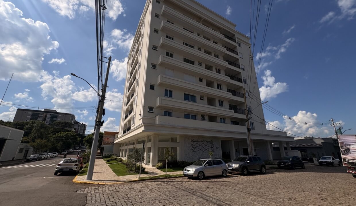 b5cb3e04-78ae-4c2a-b09b-4d7cbf818c84