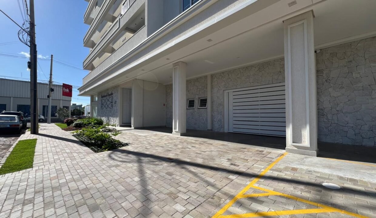 ee960922-c3fb-476c-8e51-bfcbbbf22540