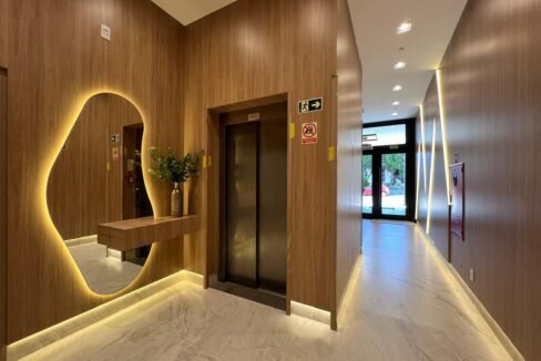 f9ea8f6d-e801-4068-b250-860069b5886c